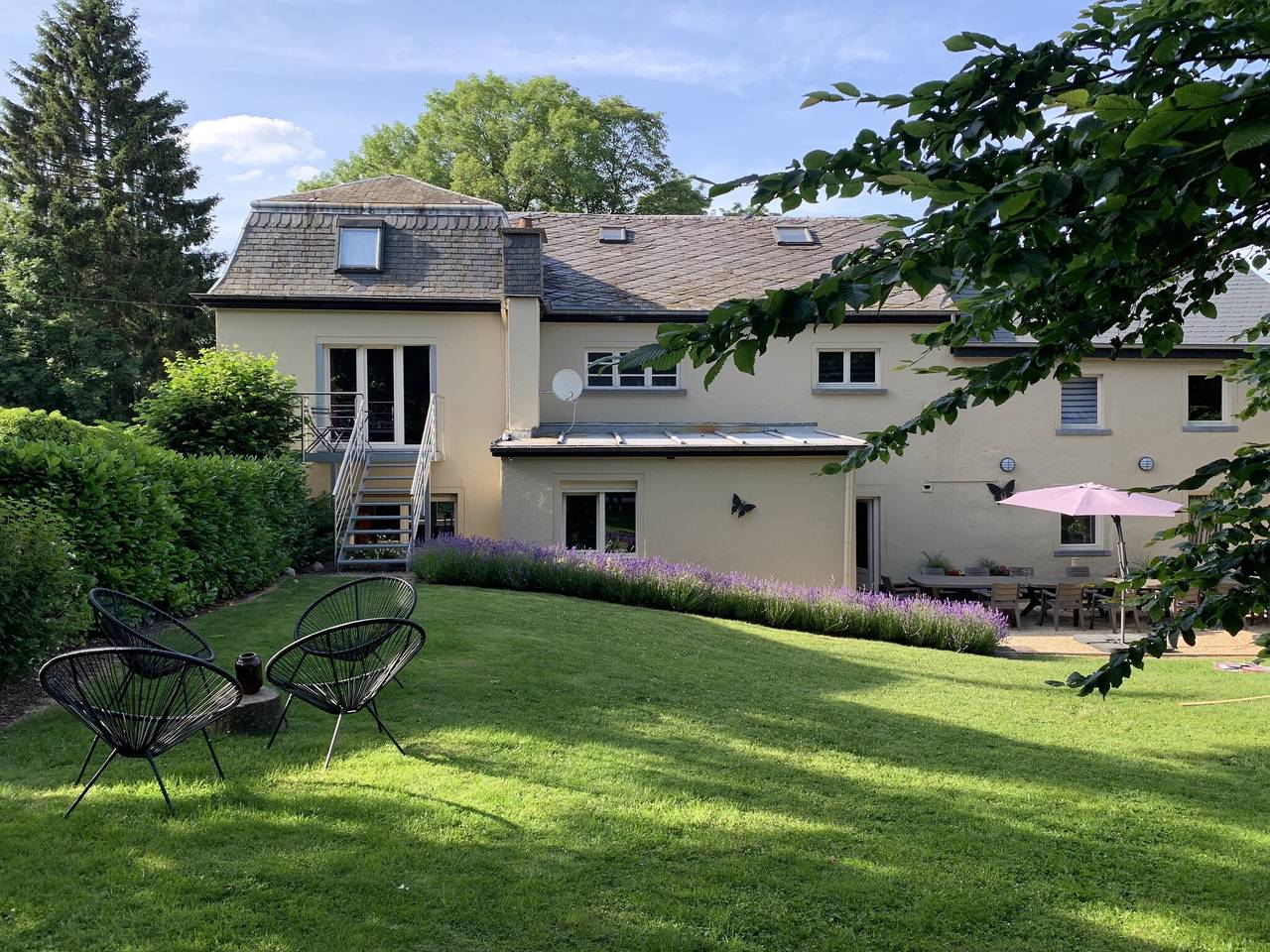 Gruppenhaus in Belgien mit großem Garten in Limerlé, Gouvy