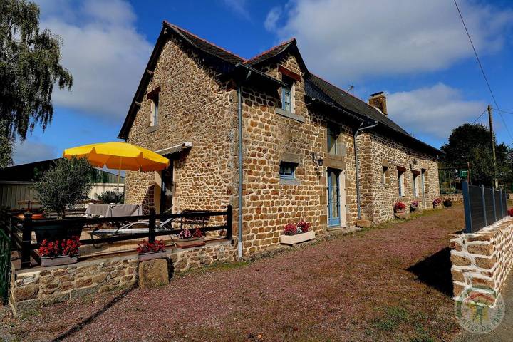 Gîte für 8 Personen, mit Terrasse und Garten - 1