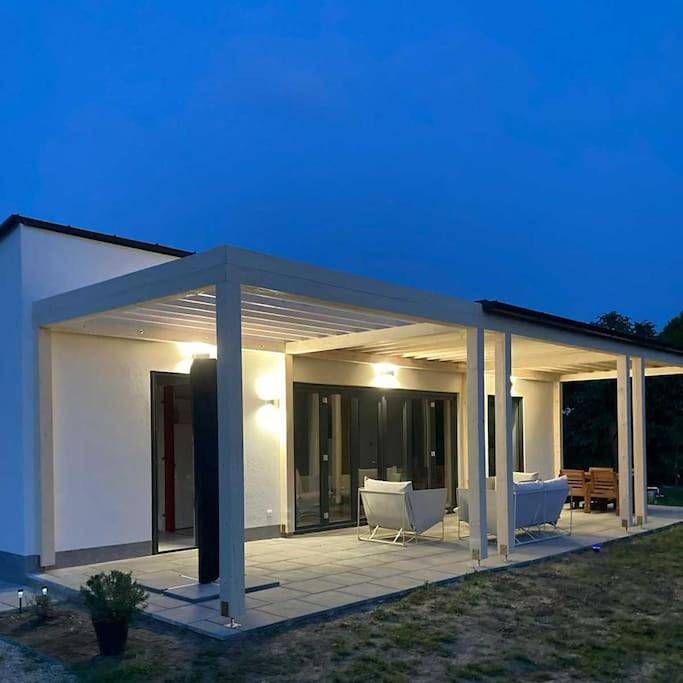 Ferienwohnung für 4 Personen, mit Terrasse und Garten in Revfülöp