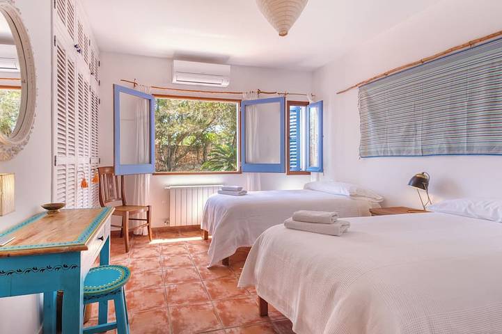 Schöne Villa für 8 mit grosser pool ideal gelegen. in San José (Ibiza), Sant Josep de sa Talaia