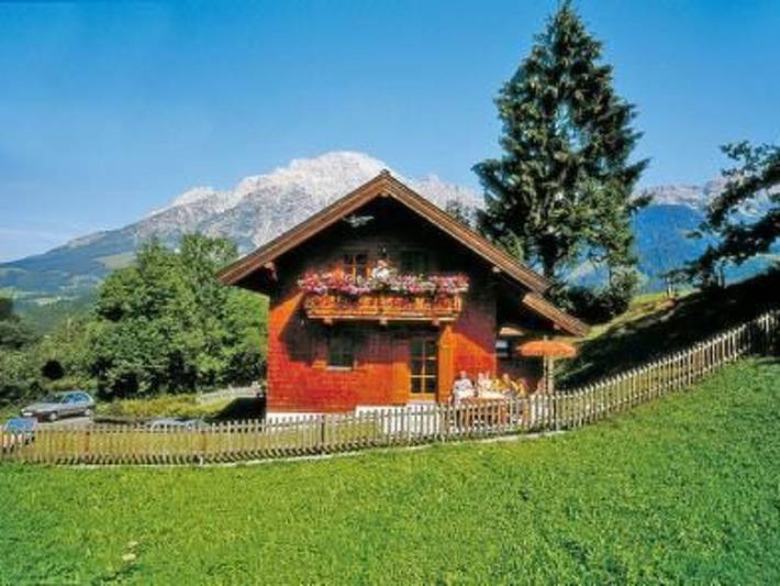 Chalet für 6 Personen, mit Sauna und Garten sowie Balkon in Leogang