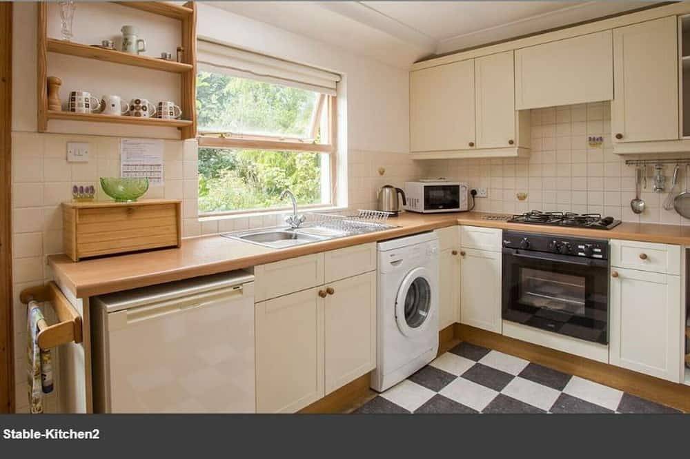 Das Stable Cottage ist ein helles, modernes Ferienhaus zur Selbstverpflegung mit 2 Schlafzimmern in Ayr, Firth Of Clyde