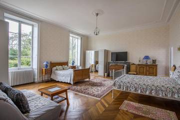 Chambre D’hôte pour 7 Personnes dans Vendée, Fontenay-le-Comte, Photo 1