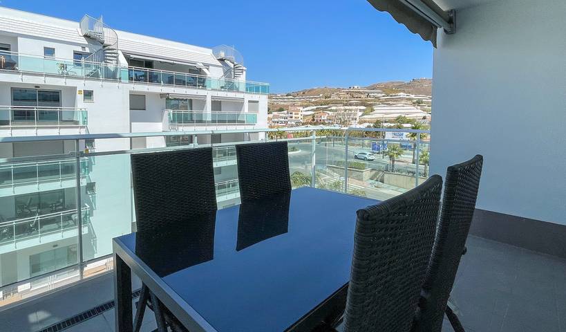 Ganze Wohnung, Ferienwohnung "Dunas de Marivillas" mit Meerblick, Gemeinschaftspool und WLAN in Torrox Costa, Torrox