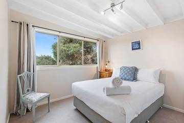 Holiday Home for 8 People in Blairgowrie, Mornington Peninsula, Photo 3