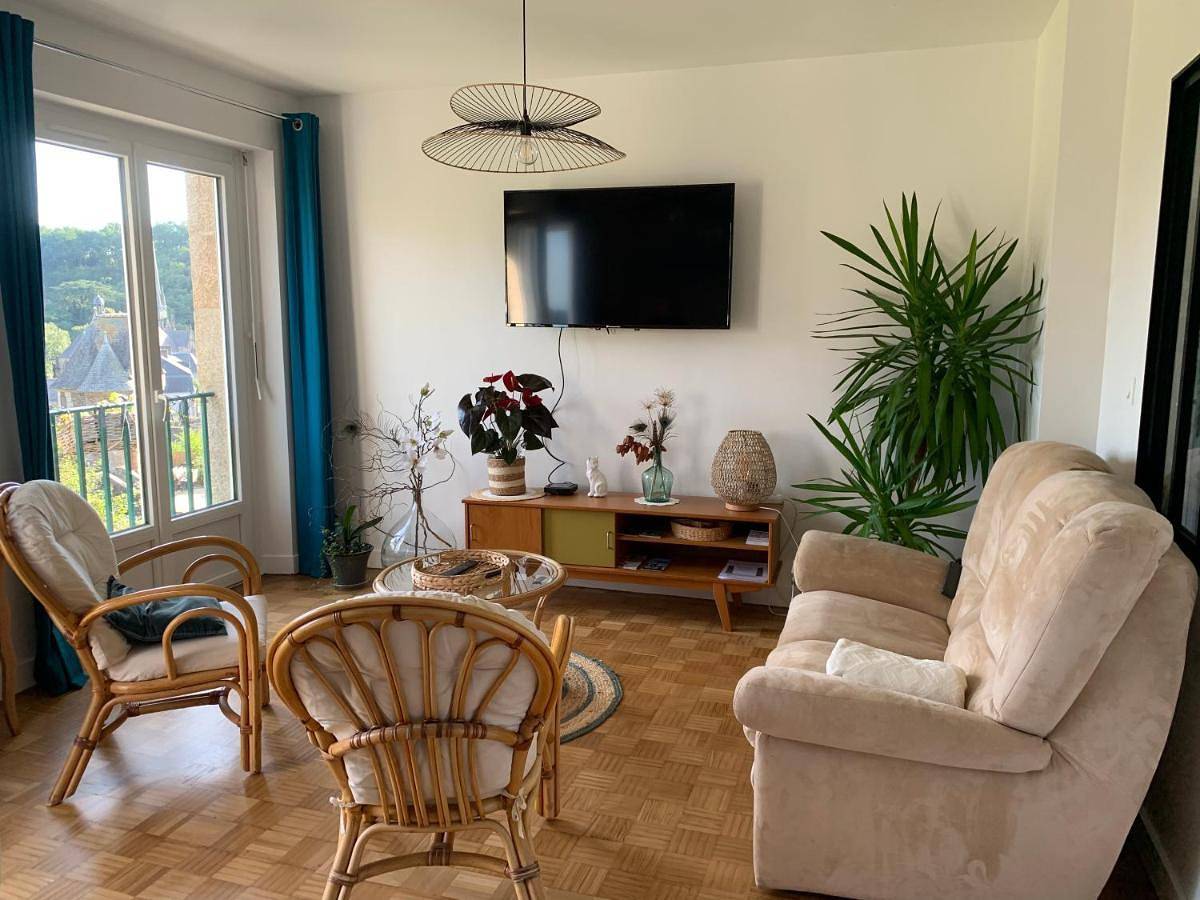 Appartement entier, Two-Bedroom Apartment in Fougères, Fougères-Vitré