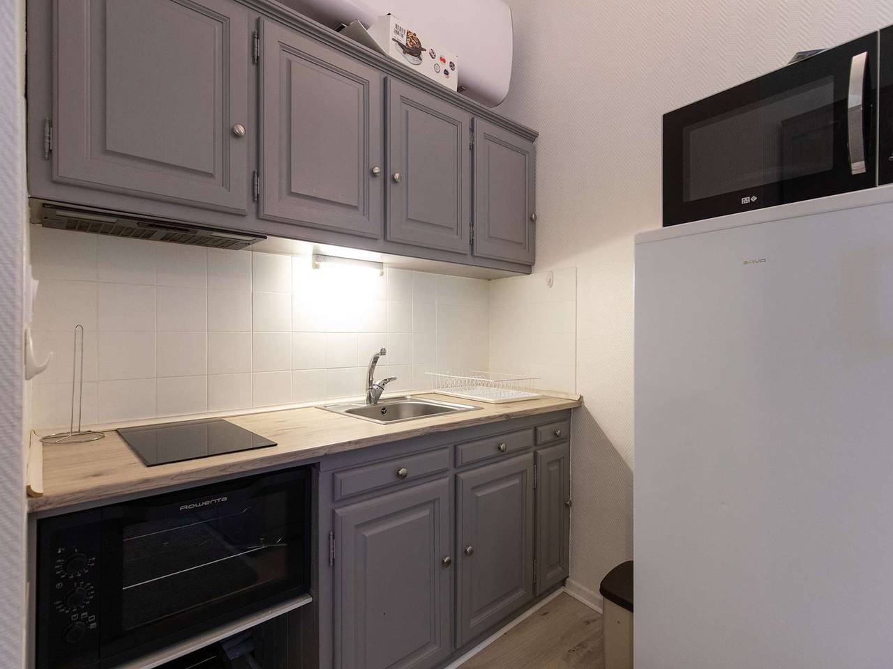 Estudio entero, Estudio céntrico renovado para 4 personas con cocina equipada y cercano a servicios in Cauterets, Parque nacional de los Pirineos