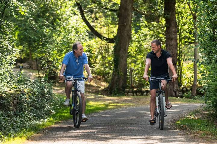 Camping pour 5 personnes, avec piscine et terrasse dans l' Ariège - 3