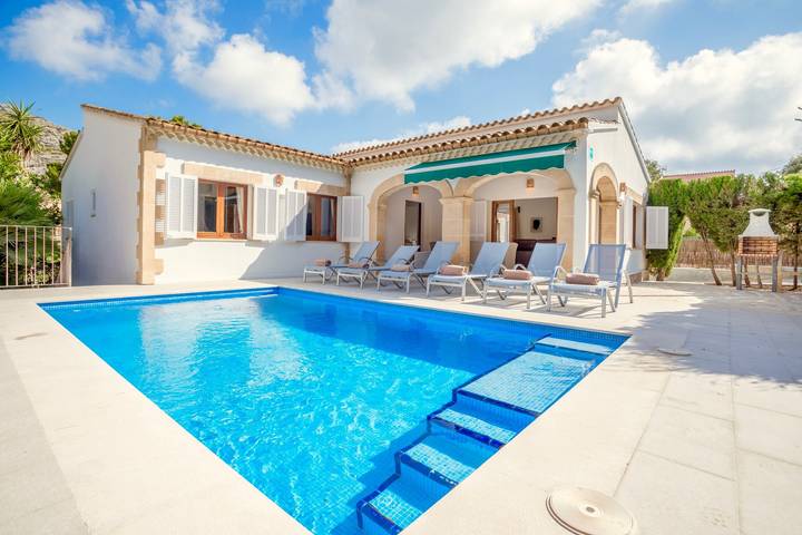 Villa Can Sohn in Cala Sant Vicenc, Pollença