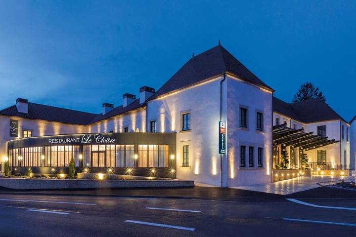 Hôtel pour 4 personnes, avec Jacuzzi ainsi que Terrasse et Piscine à Tournus