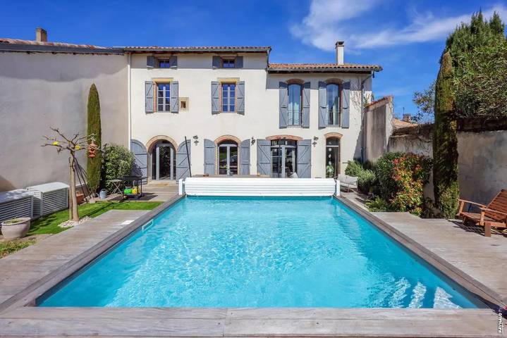 Maison de vacances pour 10 personnes, avec Terrasse ainsi que Jardin et Piscine à Lisle-sur-Tarn