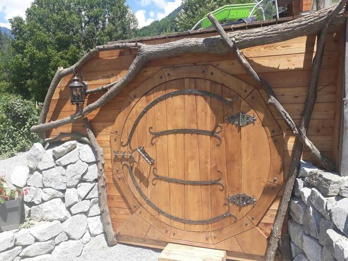 Chambre d’hôte pour 5 personnes, avec Balcon et Terrasse ainsi que Jacuzzi et Jardin dans Saint-Pierre-de-Belleville
