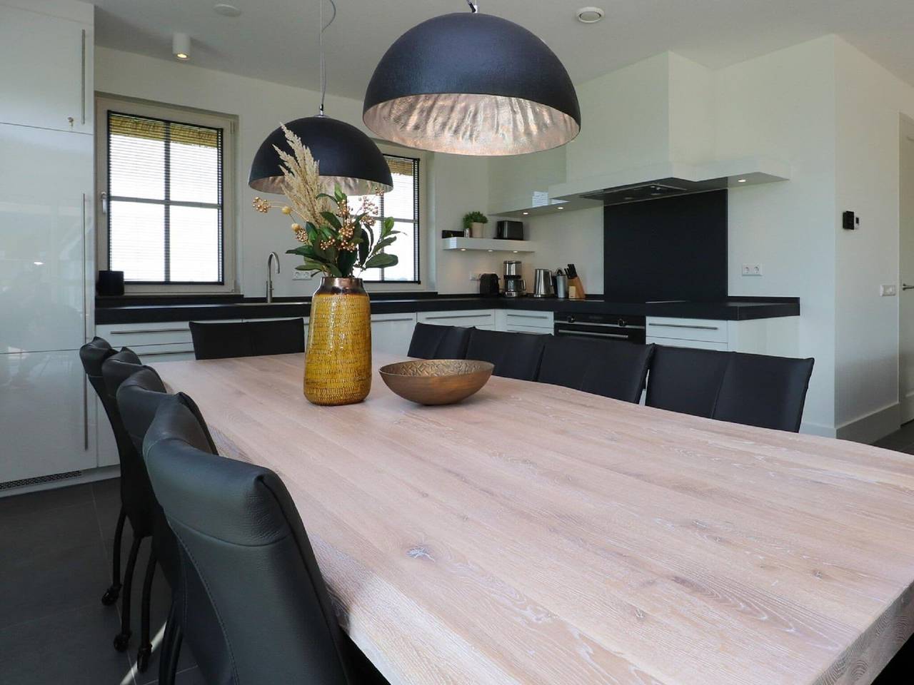 Villa am Wasser mit Sauna und Terrasse in Delfstrahuizen, Friesland