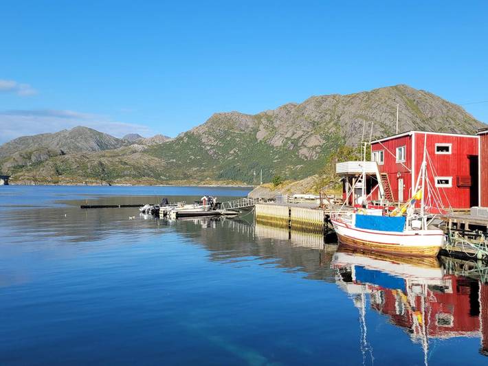 Vacation rental for 8 people, with Terrace in Lofoten