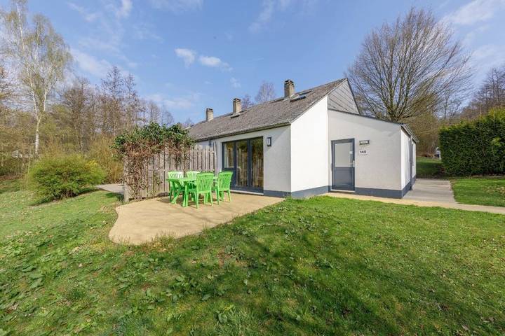 Ferienpark für 8 Personen, mit Pool und Ausblick sowie Garten und Kinderpool, mit Haustier in Belgien - 2