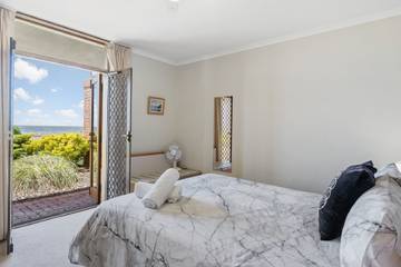 Beach Rental for 5 Guests in Encounter Bay, South Australia, Picture 4