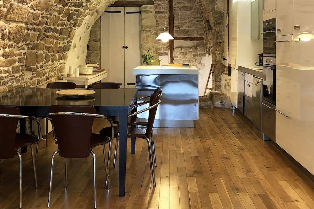 Forcalquier Architecture Village House Center in Forcalquier, Parque natural regional del Luberon