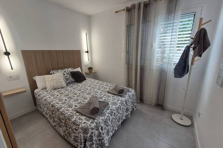 Lovely bungalow with 2 bedrooms, spacious terrace and bbq in Maspalomas, San Bartolomé de Tirajana