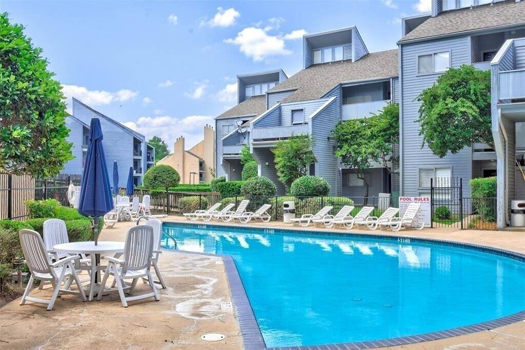 Ganze Wohnung, Genießen Sie den Luxus in der Stadt mit dem Frieden außerhalb der Stadt in Lake Conroe