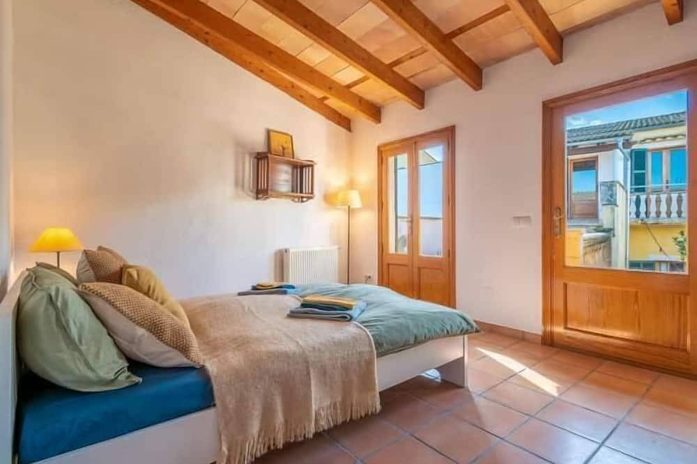 Casa Jutta: Refugio con Encanto, Terraza, Wifi y Ac in Santa Margalida, Mallorca Norte