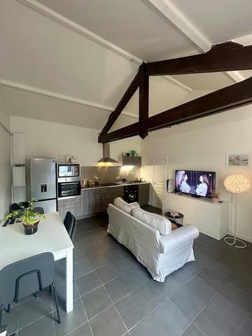 Gîte pour 2 personnes, avec terrasse et jardin à Saint-Germain-au-Mont-d'Or