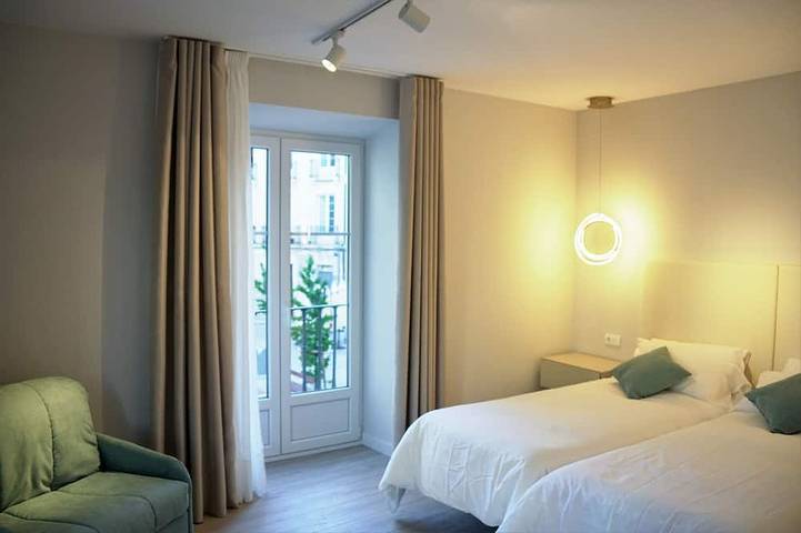 Entire apartment, La Flora Fountain Suite Apartment in Burgos, Burgos Province