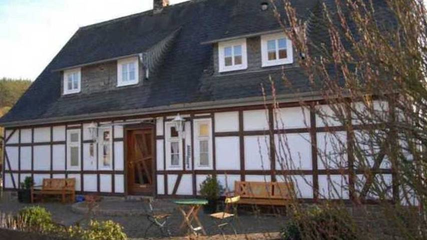 Ferienwohnung für 2 Personen, mit Garten und Pool, kinderfreundlich in Lichtenfels
