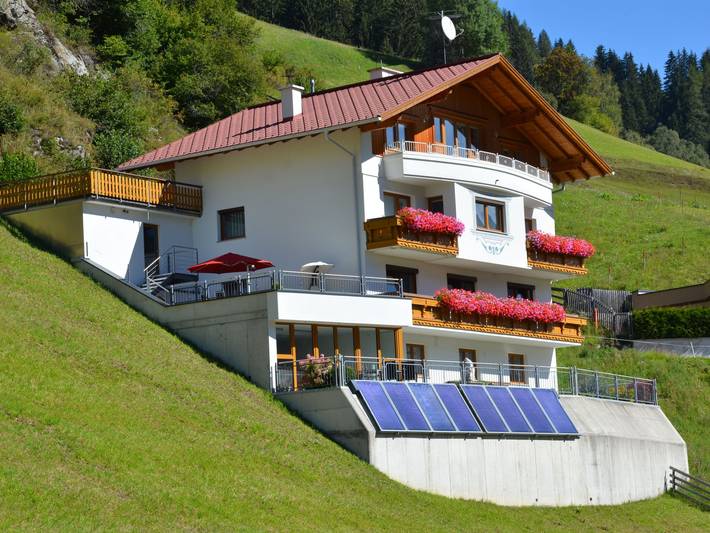 Ferienwohnung für 4 Personen, mit Terrasse und Garten