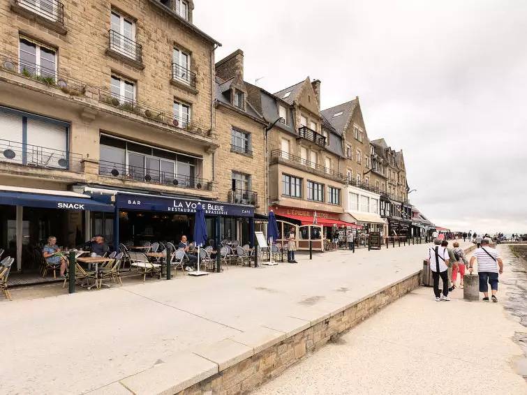 Appartement entier, 2 Pièces 3 Personnes in Cancale, Baie du Mont-Saint-Michel