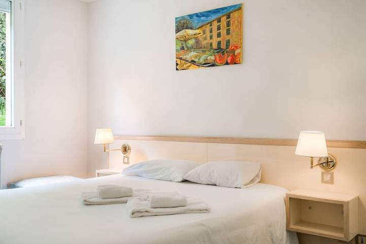 Gîte pour 2 personnes, avec jardin à Bessenay - 2