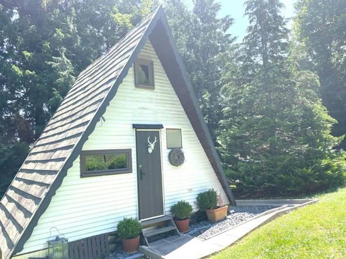 Chalet pour 2 personnes, avec Balcon ainsi que Terrasse et Jardin dans Autrecourt-et-Pourron