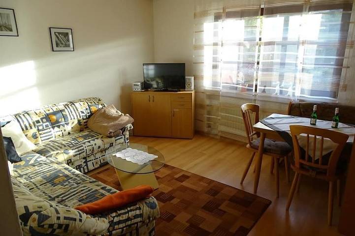 Ferienwohnung für 2 Personen, mit Terrasse in Wierschem