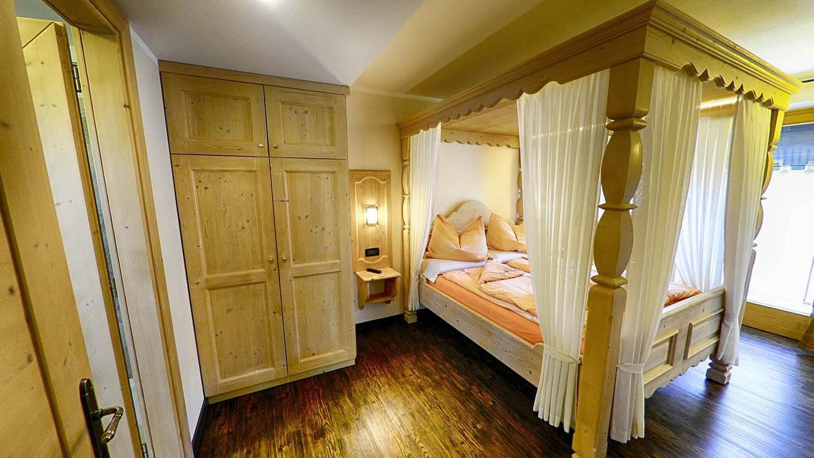 Ganze Wohnung, Wohnung Blesecia - Baita Cusini mit Bergblick, Wellnessbereich und Wlan in Teola, Livigno