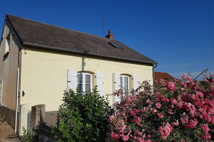 Maison de vacances pour 4 personnes, avec Terrasse et Jardin à Mhère