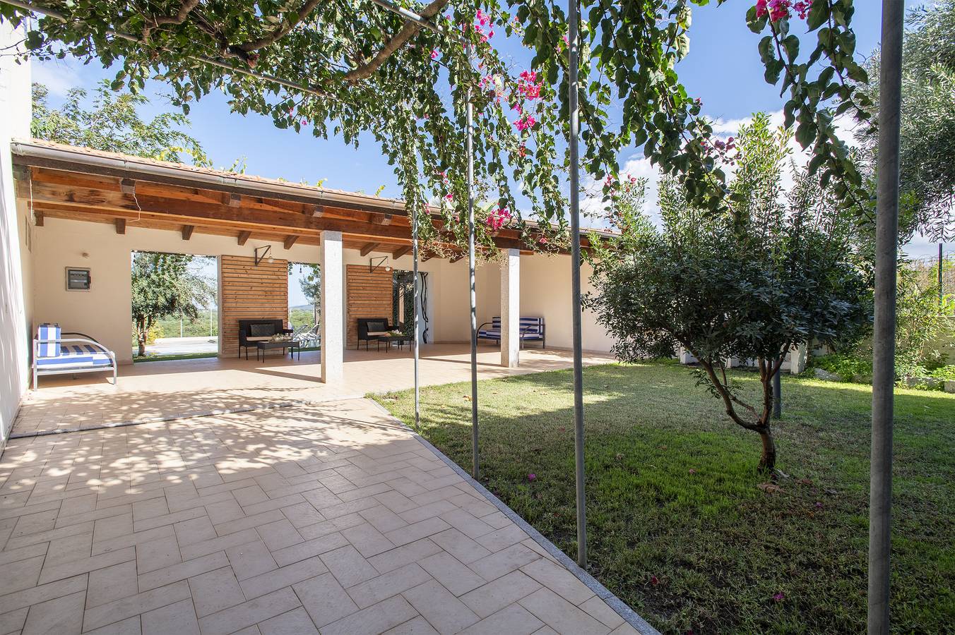 Ganze Wohnung, Sardinia Re - Residenza Gli Ulivi - Flat 3 in Codaruina/Valledoria, Valledoria