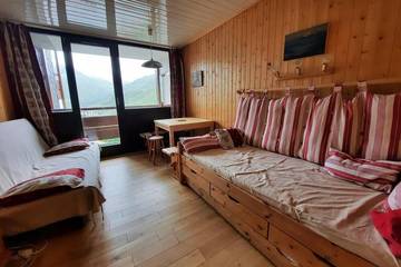 Gîte pour 2 personnes, avec balcon dans Office De Tourisme Les Menuires