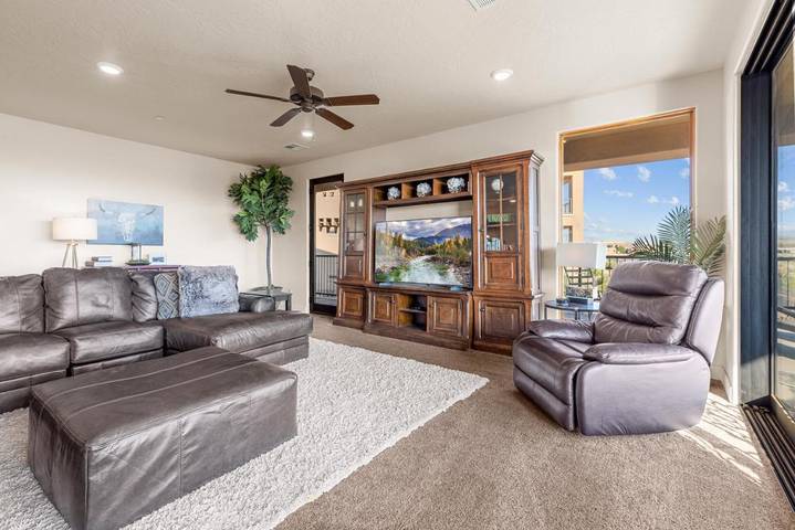 Ferienhaus für 10 Personen, mit Whirlpool und Kinderpool sowie Balkon - 1