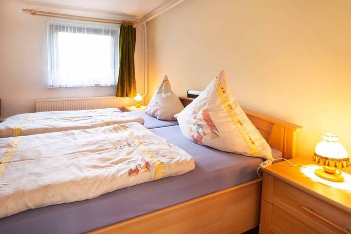 Ganze Wohnung, Ferienwohnung - Ferienunterkünfte Villmann in Patzig, Bergen auf Rügen und Umgebung