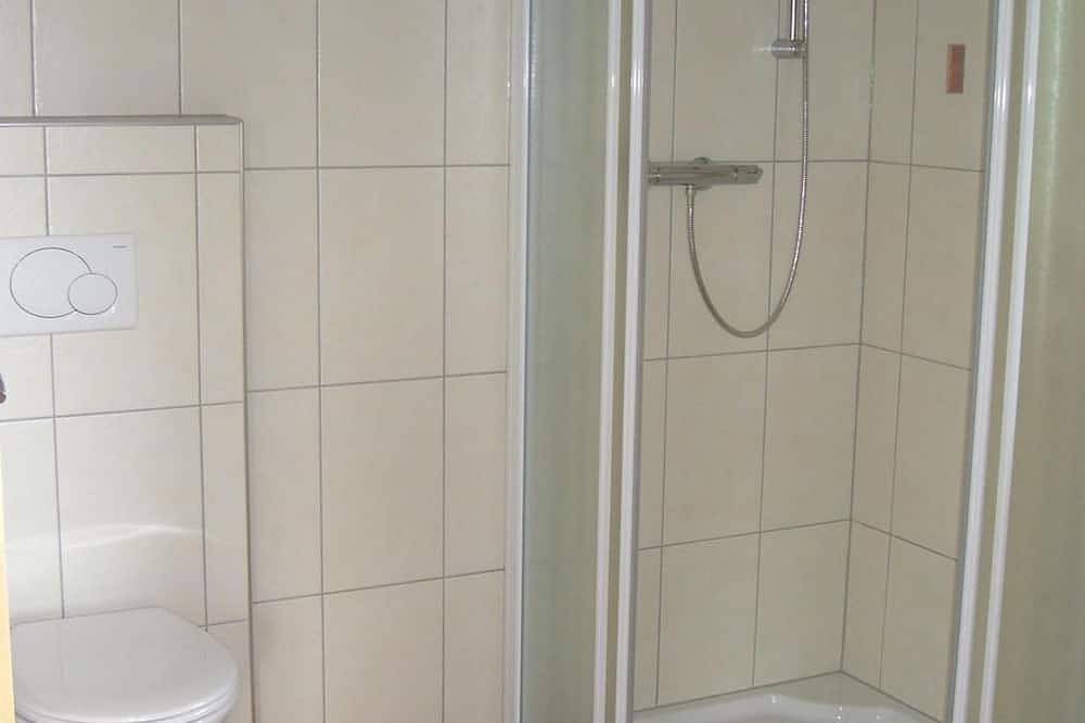 Doppelzimmer mit Balkon - Landhaus Ebner in Millstatt, Bezirk Spittal an der Drau