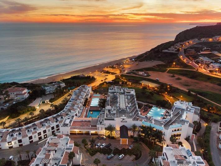 Club vacances pour 4 personnes, avec Balcon et Jacuzzi ainsi que Terrasse et Jardin en Algarve - 4