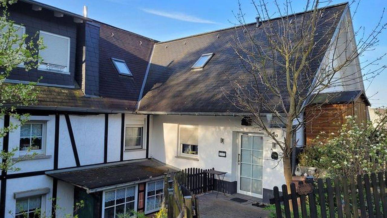 Ganze Ferienwohnung, Ferienwohnung für 5 Personen (100 m²) in Molzhain in Molzhain, Altenkirchen & Umgebung
