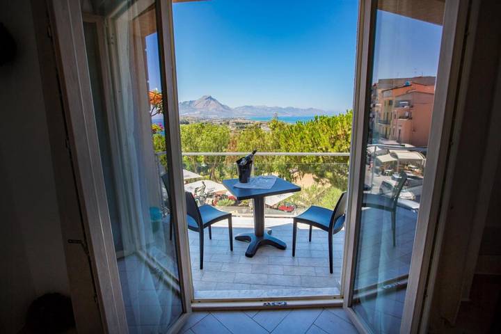 Chambre d’hôte pour 4 personnes, avec Balcon et Terrasse
