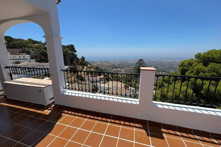 Apartment for 6 people, with balcony and pool in Mijas Pueblo
