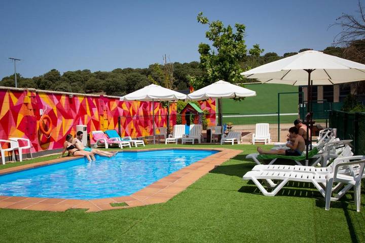 Apartamento para 10 personas, con Terraza además de Jardín y Piscina en Soria