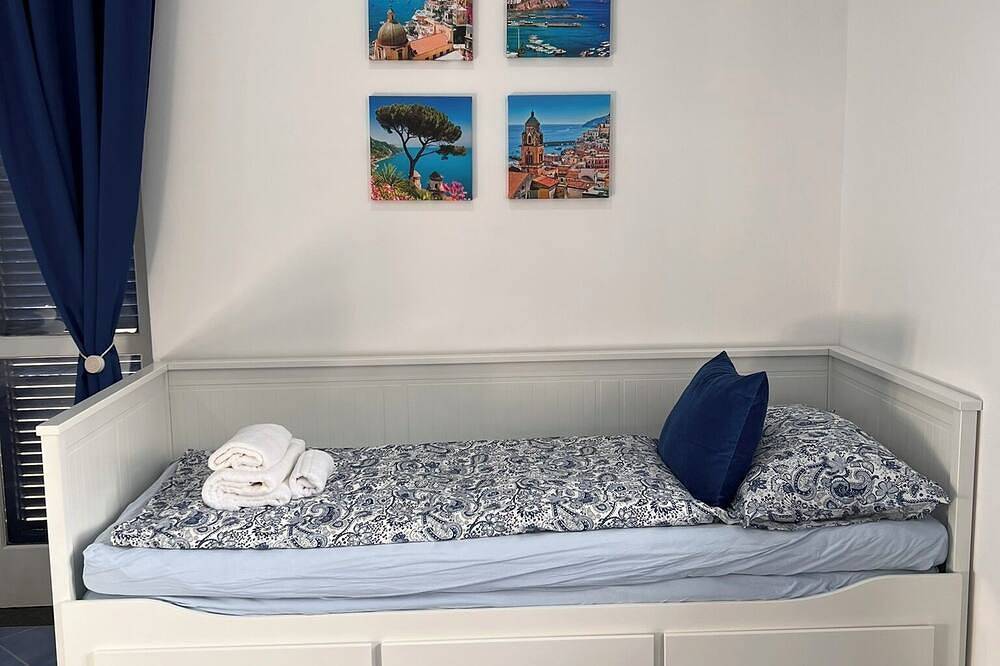 Apartamento entero, Apartamento con piscina y vista impresionantes al Golfo di Napoli in Pimonte, Montes Lattari