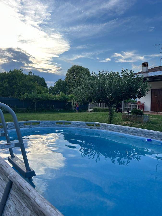 Villa Rondine in Vérone, Montagnes autour du lac de Garde