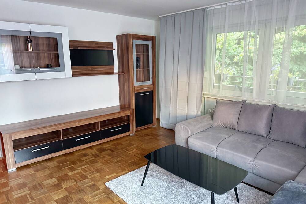 Ganze Wohnung, 3 Zimmer Wohnung mit Sauna in Pforzheim, Nordschwarzwald