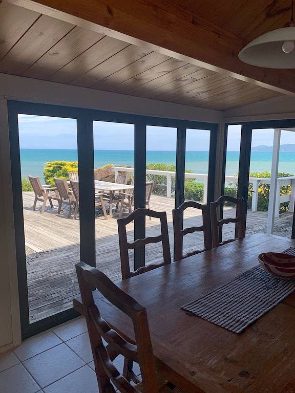 Holiday Home for 20 People in Paraparaumu, Wellington