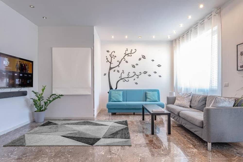 Apartamento entero, Roby's House - Your Cozy Shelter Near Vallelunga Racetrack in Cappuccini, Viterbo