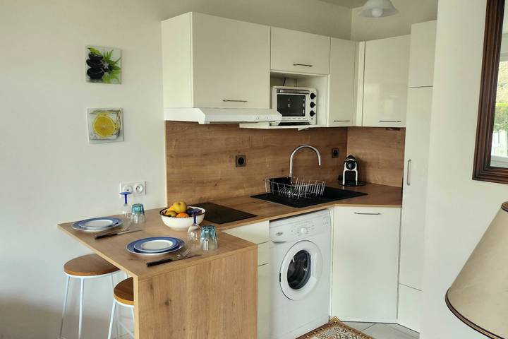 Gîte pour 2 personnes, avec jardin dans Plage De Tourgeville - 3